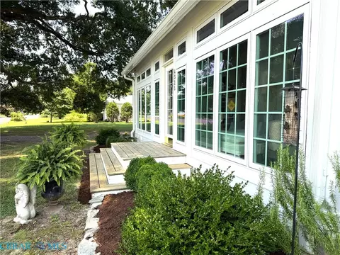 Exterior - 4025 Weems Rd, Weems, VA 22576 photo 6 of 24