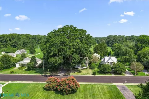 View/Area - 4025 Weems Rd, Weems, VA 22576 photo 10 of 10