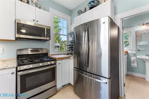 Kitchen - 4025 Weems Rd, Weems, VA 22576 photo 5 of 7