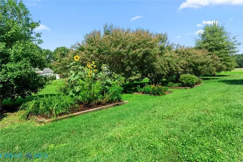 Exterior - 4025 Weems Rd, Weems, VA 22576 photo 23 of 24