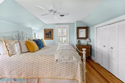 Bedroom - 4025 Weems Rd, Weems, VA 22576 photo 1 of 6