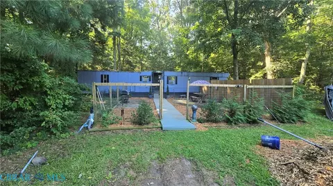 277 Antioch Rd, Susan, VA 23163