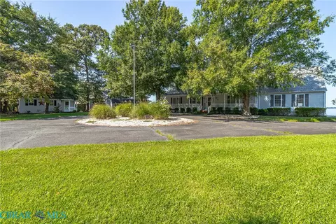 Exterior - 196 Landing Dr, Lancaster, VA 22503 photo 23 of 28