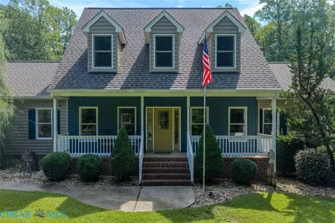Exterior - 4872 Hunny Pot Ln, Gloucester, VA 23061 photo 9 of 12