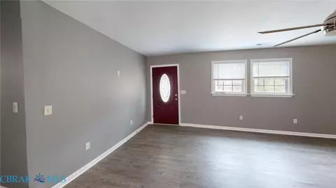 Living - 3764 Cappahosic Rd, Gloucester, VA 23061 photo 10 of 12