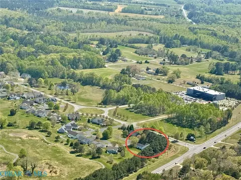118 Old Field Rd, Irvington, VA 22480