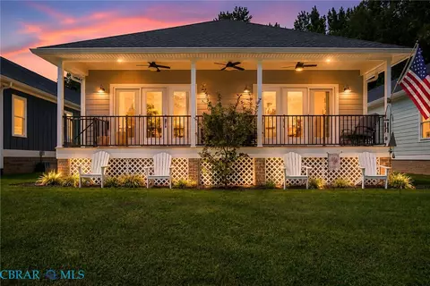66 Bridge View Ln, Warsaw, VA 22572