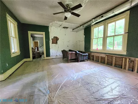 Living - 6477 Ware Neck Rd, Gloucester, VA 23061 photo 4 of 4