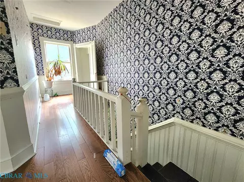 Entry Way - 6477 Ware Neck Rd, Gloucester, VA 23061 photo 2 of 2
