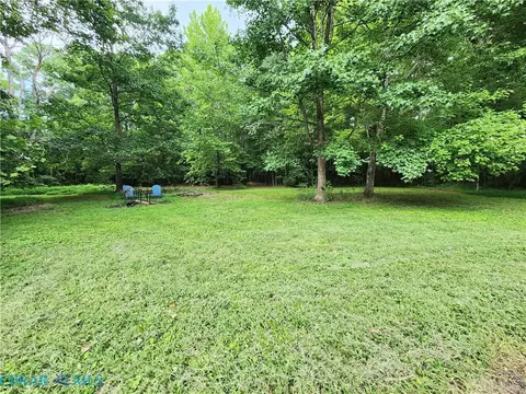 Exterior - 6477 Ware Neck Rd, Gloucester, VA 23061 photo 9 of 9
