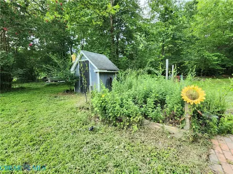 Exterior - 6477 Ware Neck Rd, Gloucester, VA 23061 photo 7 of 9