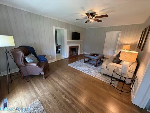 Living - 143 Watson Lndg, Saluda, VA 23149 photo 1 of 4