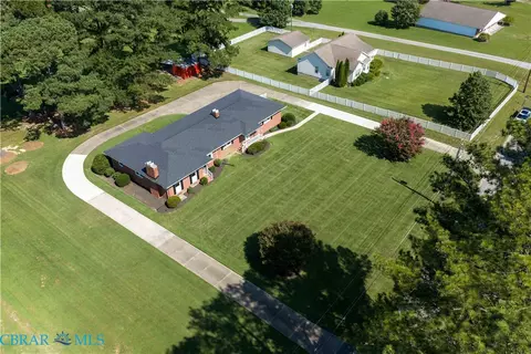 View/Area - 143 Watson Lndg, Saluda, VA 23149 photo 1 of 11
