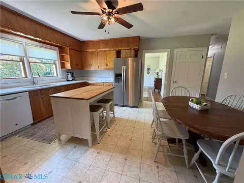 Kitchen - 143 Watson Lndg, Saluda, VA 23149 photo 1 of 3