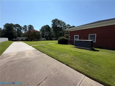 Exterior - 143 Watson Lndg, Saluda, VA 23149 photo 6 of 7