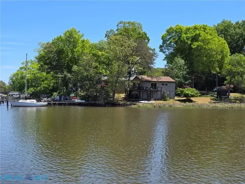 View/Area - 6207 Holly Trl, Gloucester, VA 23061 photo 4 of 6