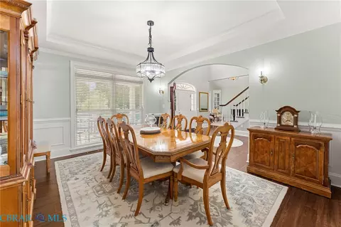 Dining - 1226 Indiantown Rd, Weems, VA 22576 photo 1 of 2