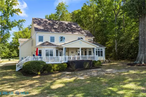 Exterior - 1226 Indiantown Rd, Weems, VA 22576 photo 4 of 6