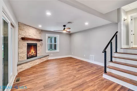 Living - 328 Bowline Rd, White Stone, VA 22578 photo 4 of 7