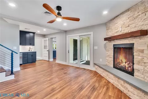 Living - 328 Bowline Rd, White Stone, VA 22578 photo 6 of 7