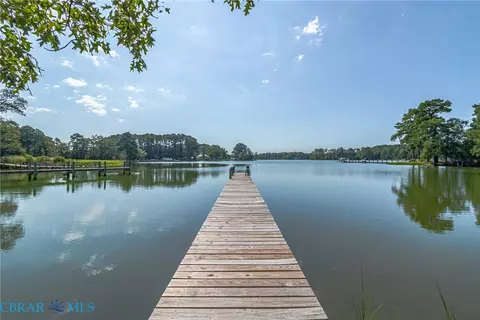 View/Area - 328 Bowline Rd, White Stone, VA 22578 photo 6 of 10