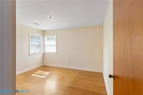 Bedroom - 612 N Hope St, Hampton, VA 23663 photo 3 of 5
