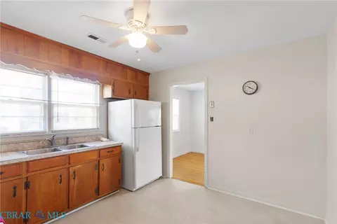 Kitchen - 612 N Hope St, Hampton, VA 23663 photo 3 of 3
