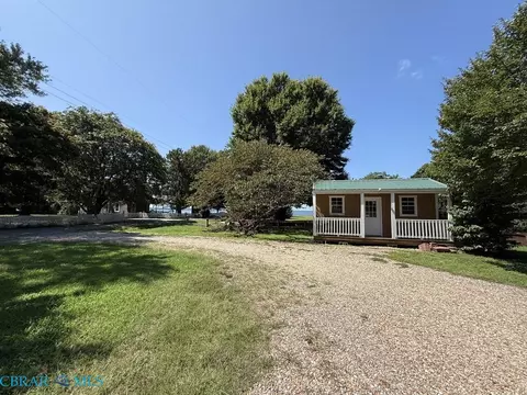 Exterior - 316 Sunset Dr, Weems, VA 22576 photo 7 of 12
