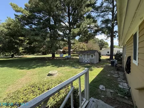 Exterior - 316 Sunset Dr, Weems, VA 22576 photo 4 of 12