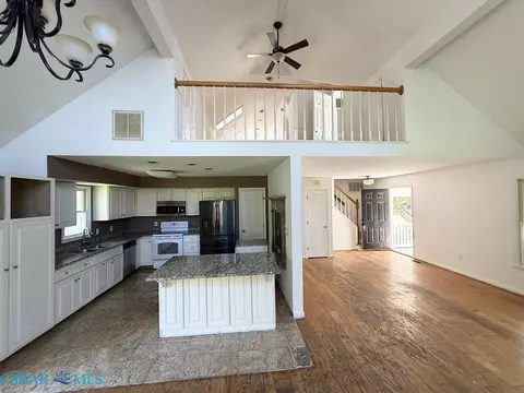 Kitchen - 316 Sunset Dr, Weems, VA 22576 photo 3 of 3