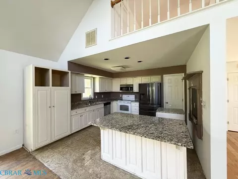 Kitchen - 316 Sunset Dr, Weems, VA 22576 photo 2 of 3