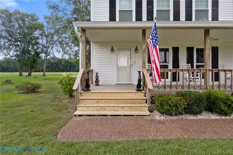 Exterior - 6949 Ark Rd, Gloucester, VA 23061 photo 3 of 9