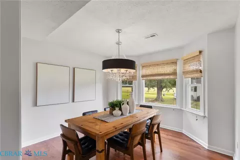 Dining - 6949 Ark Rd, Gloucester, VA 23061 photo 2 of 4