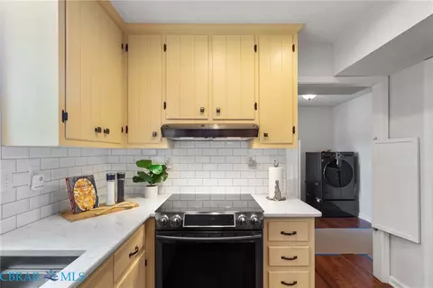 Kitchen - 6949 Ark Rd, Gloucester, VA 23061 photo 3 of 4