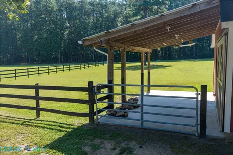 Exterior - 645 Blue Barn Rd, Wake, VA 23176 photo 9 of 10