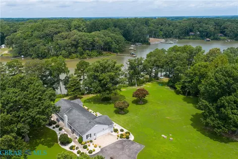 View/Area - 645 Blue Barn Rd, Wake, VA 23176 photo 2 of 9