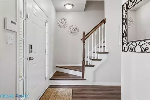 Entry Way - 6962 Lakeside Dr, Hayes, VA 23072 photo 1 of 2
