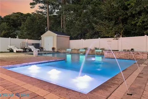 Exterior - 6962 Lakeside Dr, Hayes, VA 23072 photo 18 of 24