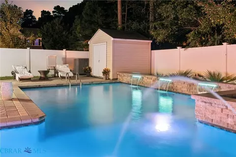 Exterior - 6962 Lakeside Dr, Hayes, VA 23072 photo 1 of 24
