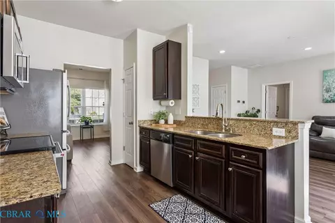 Kitchen - 6962 Lakeside Dr, Hayes, VA 23072 photo 4 of 4