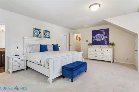 Bedroom - 6962 Lakeside Dr, Hayes, VA 23072 photo 2 of 7
