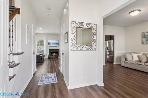 Entry Way - 6962 Lakeside Dr, Hayes, VA 23072 photo 2 of 2