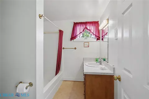 Bath - 6557 Tappan Ln, Gloucester, VA 23061 photo 2 of 2