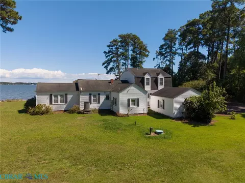Exterior - 6557 Tappan Ln, Gloucester, VA 23061 photo 1 of 17