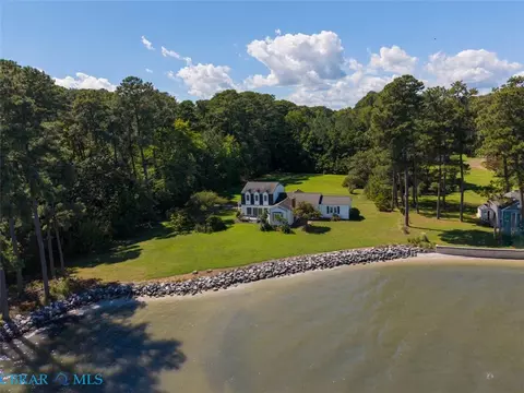 View/Area - 6557 Tappan Ln, Gloucester, VA 23061 photo 12 of 24