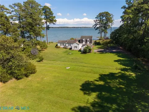 Exterior - 6557 Tappan Ln, Gloucester, VA 23061 photo 8 of 17