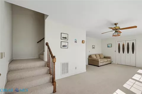 Living - 6557 Tappan Ln, Gloucester, VA 23061 photo 1 of 6