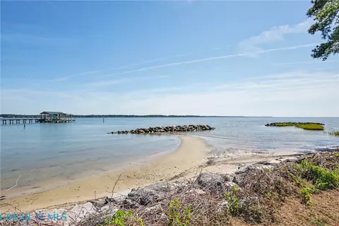 View/Area - 6557 Tappan Ln, Gloucester, VA 23061 photo 1 of 24