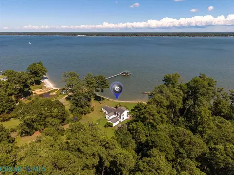 View/Area - 6557 Tappan Ln, Gloucester, VA 23061 photo 18 of 24
