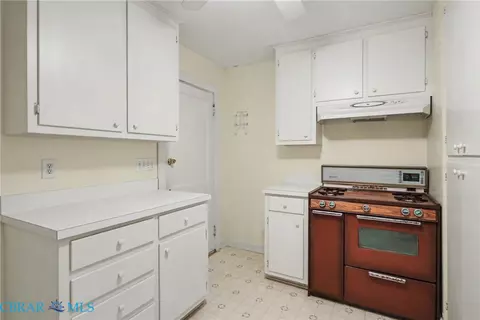 Kitchen - 6557 Tappan Ln, Gloucester, VA 23061 photo 5 of 5
